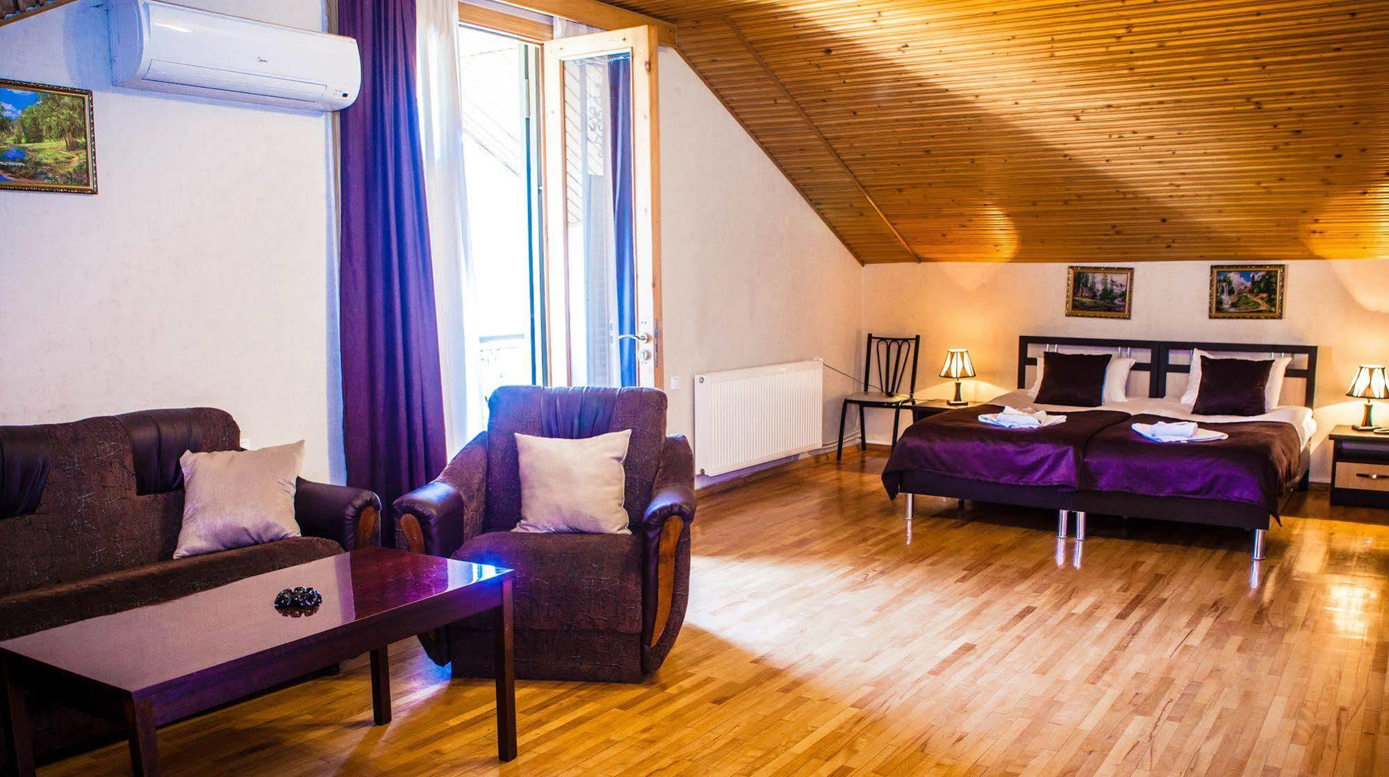 Flamingo Hotel Tbilisi Eksteriør bilde